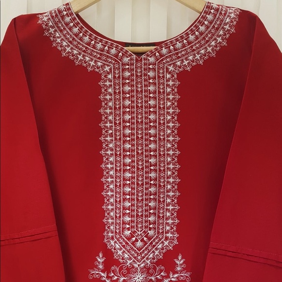 Original Aghanoor embroidered kurta - Picture 2 of 5